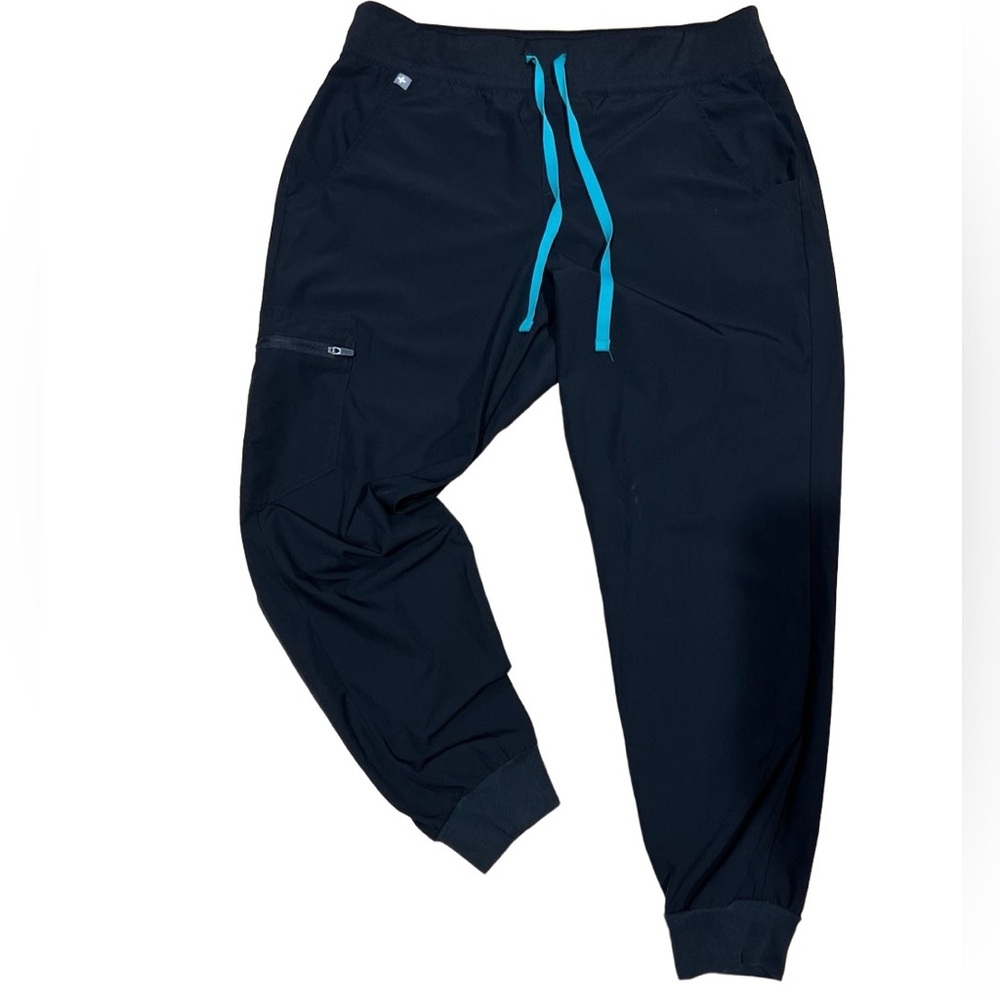 Figs Women's Zamora Freex Lined Jogger Scrub Pants black Size M petite